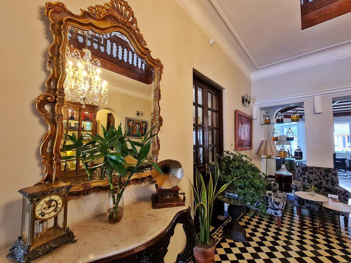 Antigua Miraflores Hotel 3*